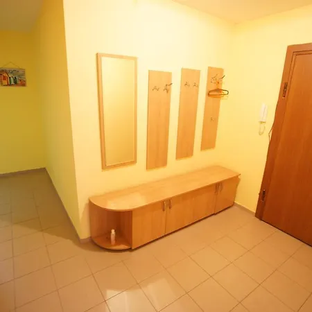 公寓 Apartament In Morski Briz 瓦爾納