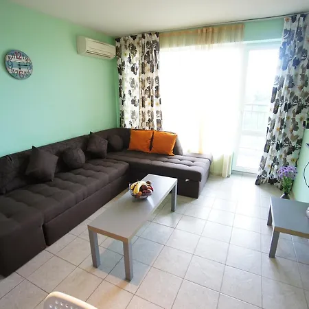 Apartament In Morski Briz 公寓